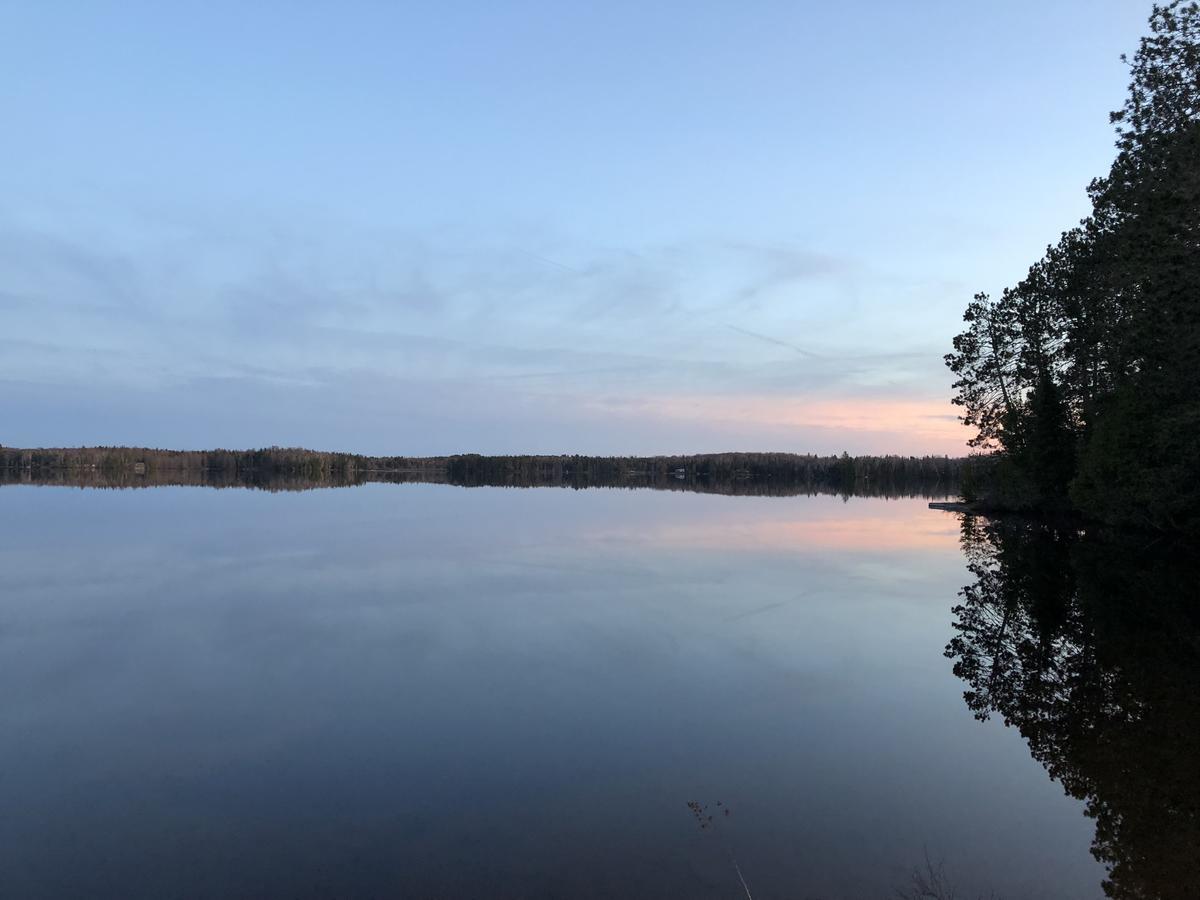 Shores Of Deer Lake South River Экстерьер фото